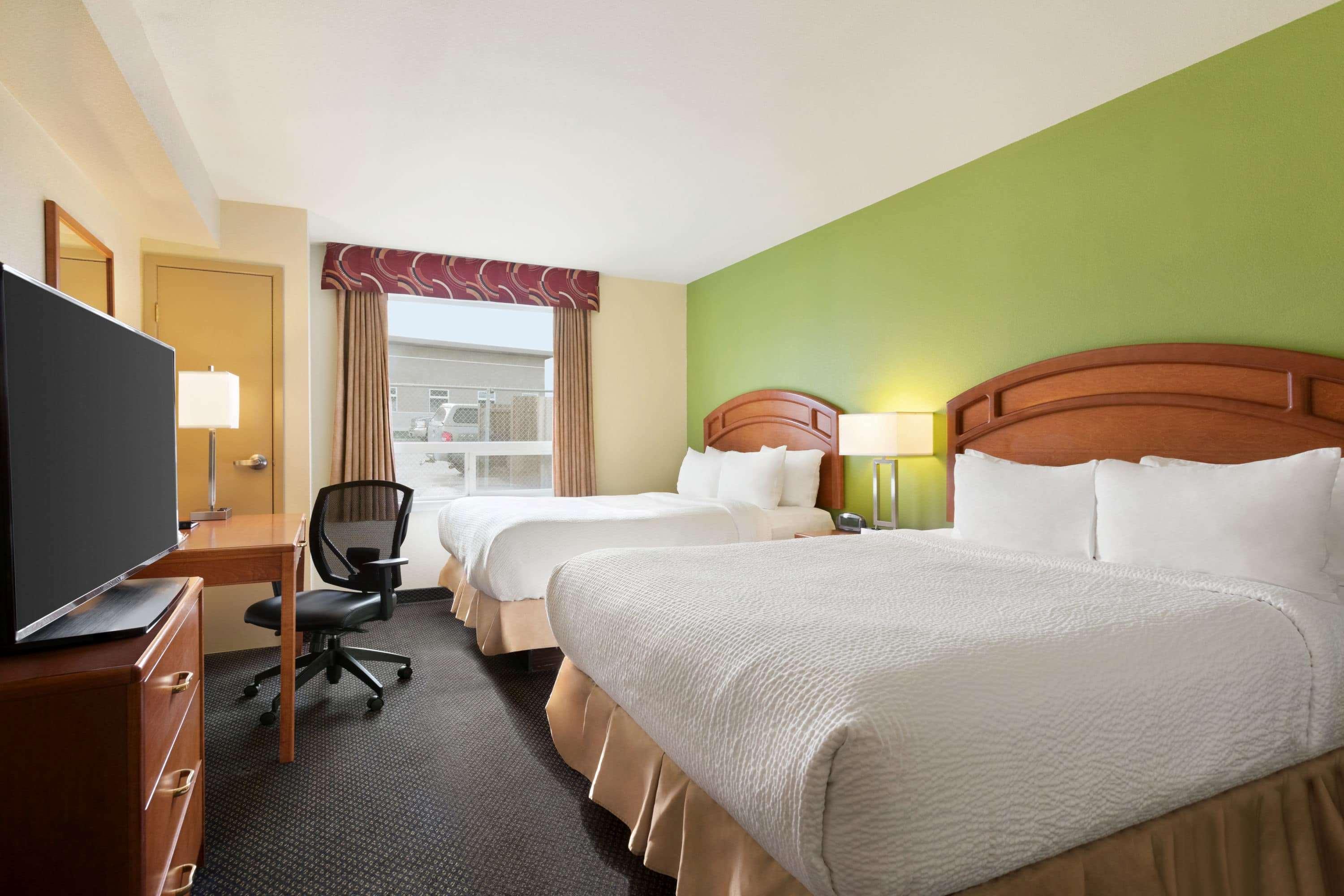 Days Inn & Suites By Wyndham Thompson Exterior foto
